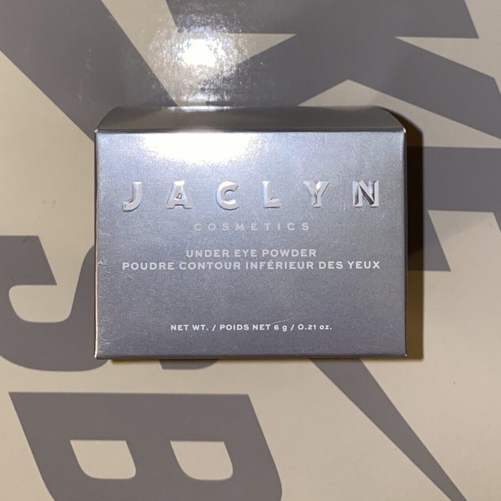 Jaclyn Hill Cosmetics Under Eye Powder in Brightening Pink
